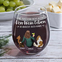 Dog Mom,Dog Lovers,Happy,Non-Eng - Eine Frau Kann Nicht Allein Von Wein Leben Hundemama - Personalisierte Weingläser Ohne Stiel