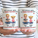Mom - Daughters (Adult),Mom - Daughters (Young),Mom - Sons,Dad - Daughters (Adult),Dad - Daughters (Young),Dad - Sons,Gift For Daughter,Gift For Son,Non-Eng,Happy - Ich Lächle Weil Du Meine Tochter Bist - Personalisierte Tasse