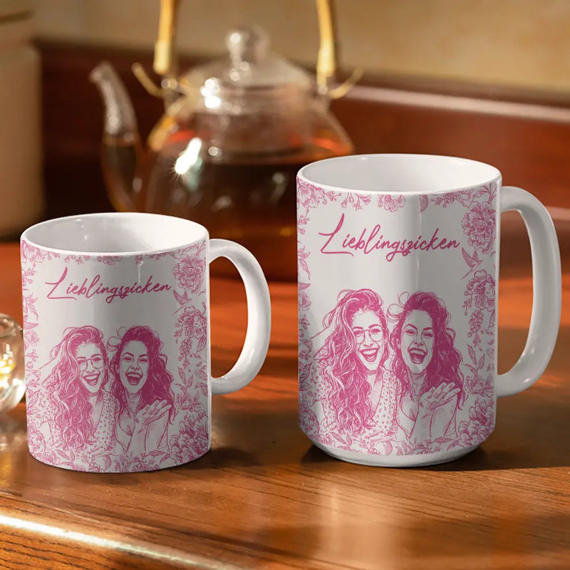Gift For Sisters, Gift For Sibling, Gift For Bestie, Old Best friends, Gift For Women - Eigenes Foto Als Bleistiftskizze Wahre Freundschaft Ist Eine Reise Ohne Ende - Personalisierte Weiße Tasse Mit Rundumdruck