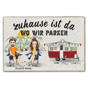 Gift For Couples,Gift For Husband,Gift For Wife,Gift For Boyfriend,Gift For Girlfriend,Camping,Campsite,Love - Zuhause Ist Da Wo Wir Parken Karikatur - Personalisierte Fußmatte